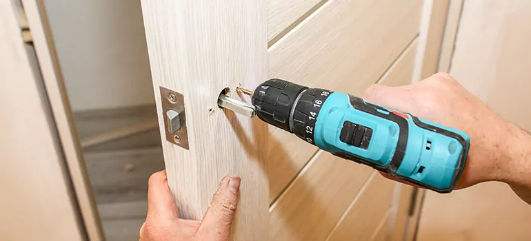 Old Door Knob Repair in Bayonet Point, FL